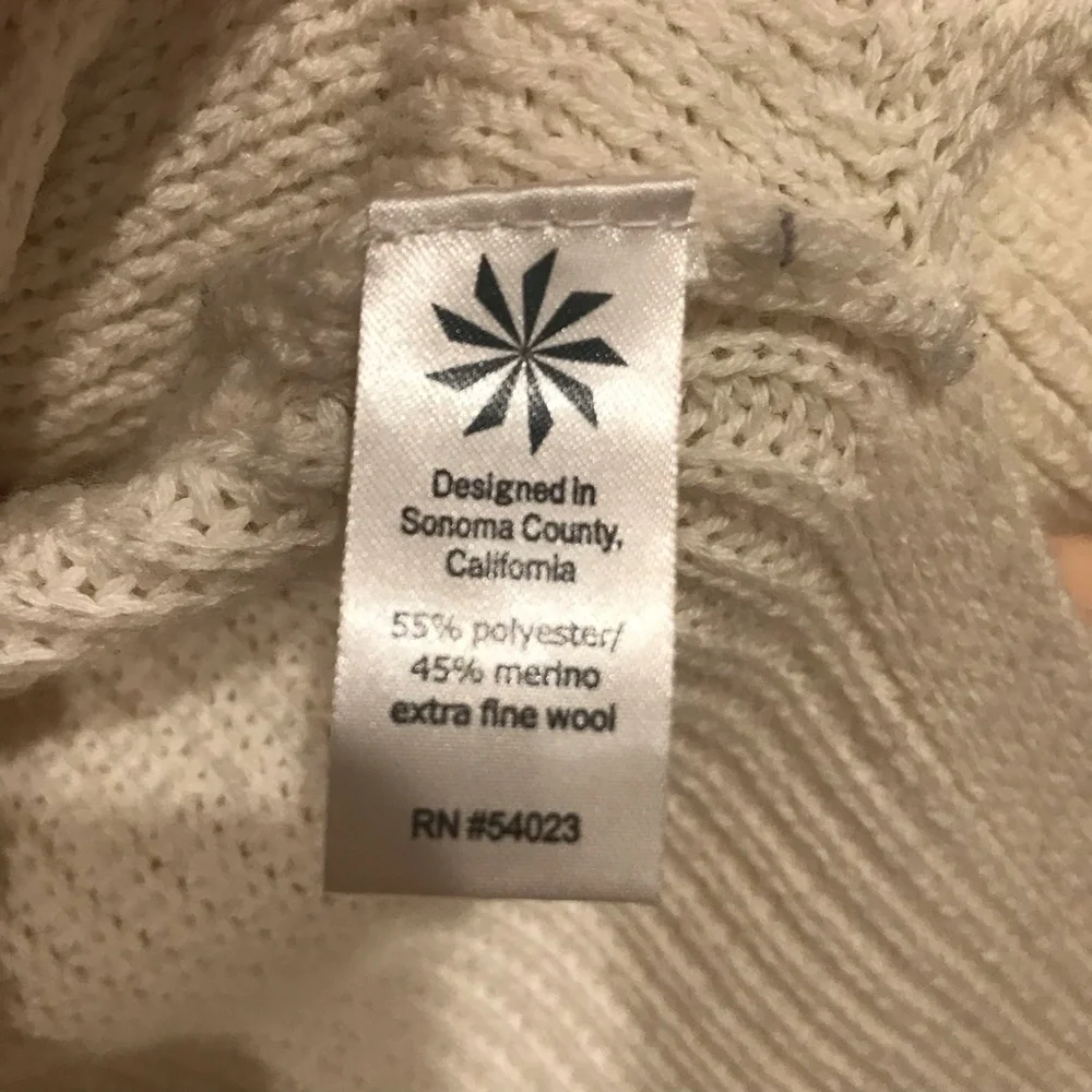 Athleta Merino Wool Crew Neck Womens Pullover Cream Sweater W/ Side Slits Size S - Picture 7 of 12